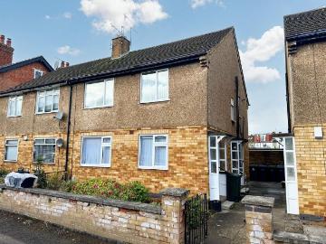 2 bedroom maisonette to rent