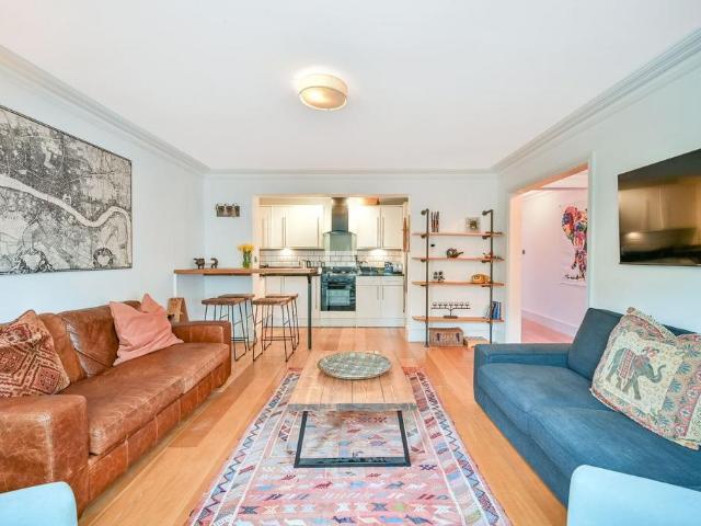 2 bedroom maisonette to rent