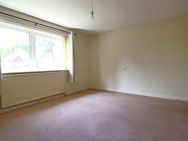 2 bedroom maisonette to rent