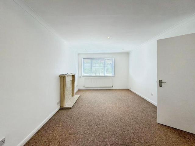 2 bedroom maisonette to rent
