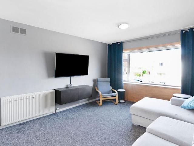 2 bedroom maisonette to rent