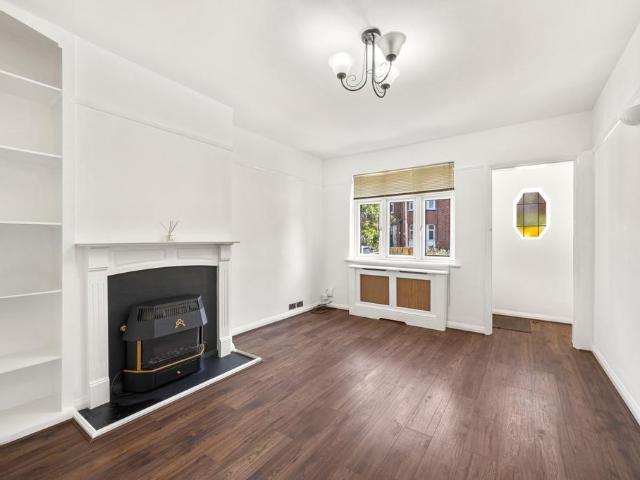 2 bedroom maisonette to rent