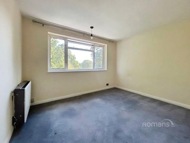 2 bedroom maisonette to rent