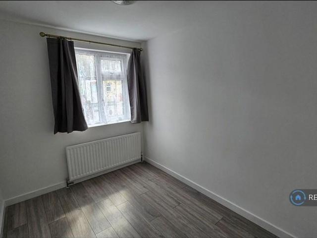 2 bedroom maisonette to rent