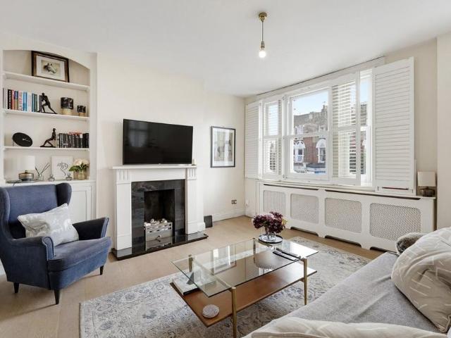 2 bedroom maisonette to rent