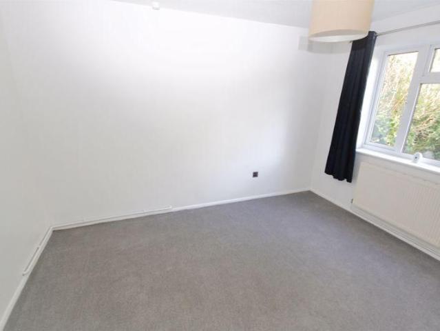 2 bedroom maisonette to rent
