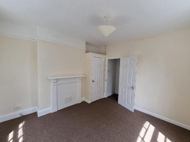 2 bedroom maisonette to rent