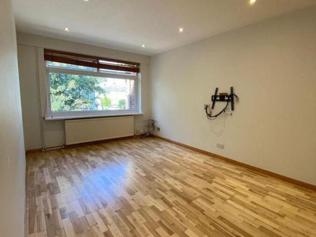 2 bedroom maisonette to rent