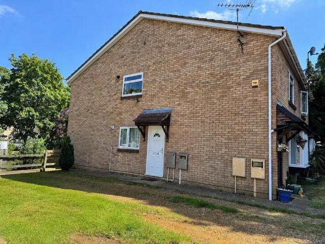2 bedroom maisonette to rent