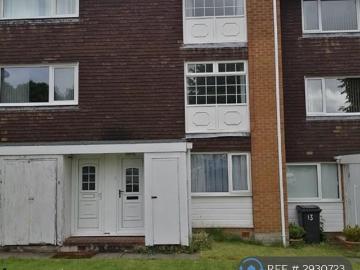 2 bedroom maisonette to rent