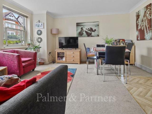 2 bedroom maisonette to rent