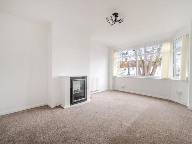 2 bedroom maisonette to rent