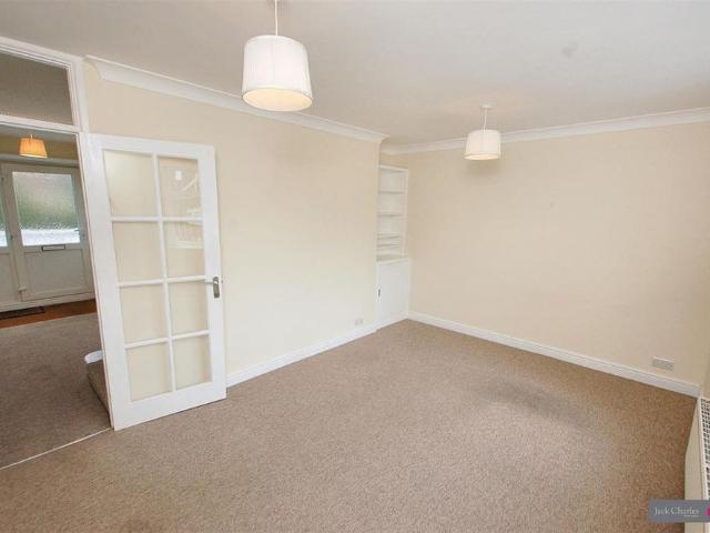 2 bedroom maisonette to rent