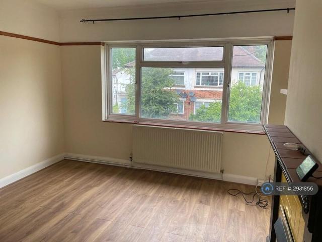 2 bedroom maisonette to rent