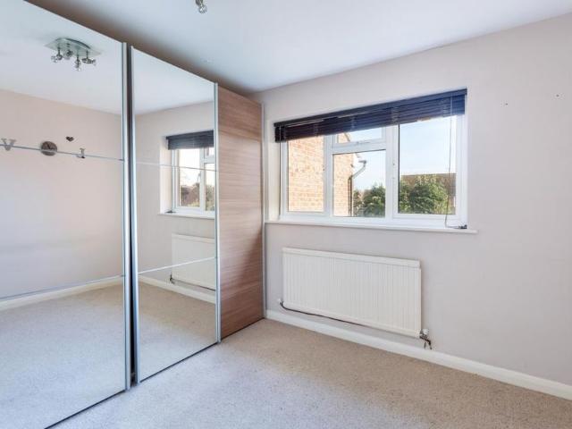 2 bedroom maisonette to rent
