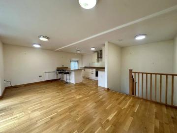 2 bedroom maisonette to rent