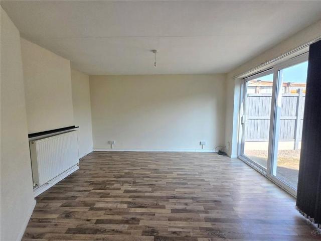2 bedroom maisonette to rent