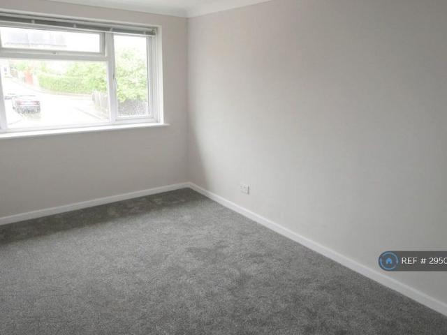 2 bedroom maisonette to rent