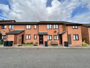 2 bedroom maisonette to rent