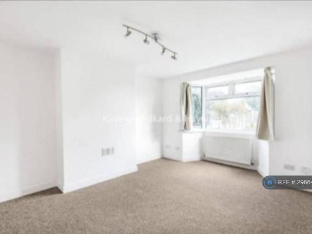 2 bedroom maisonette to rent