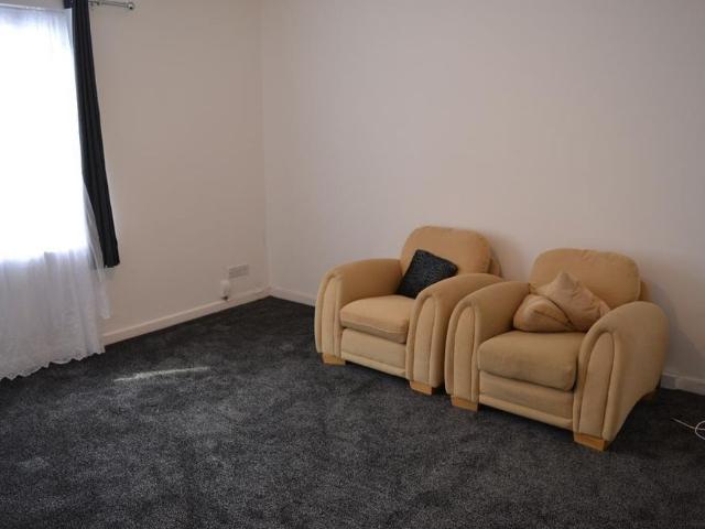 2 bedroom maisonette to rent
