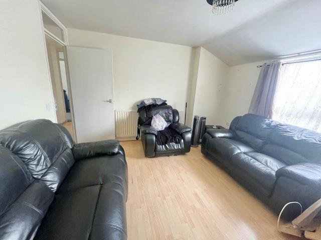 2 bedroom maisonette to rent