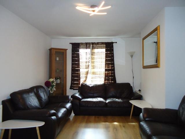 2 bedroom maisonette to rent