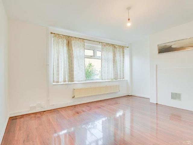 2 bedroom maisonette to rent