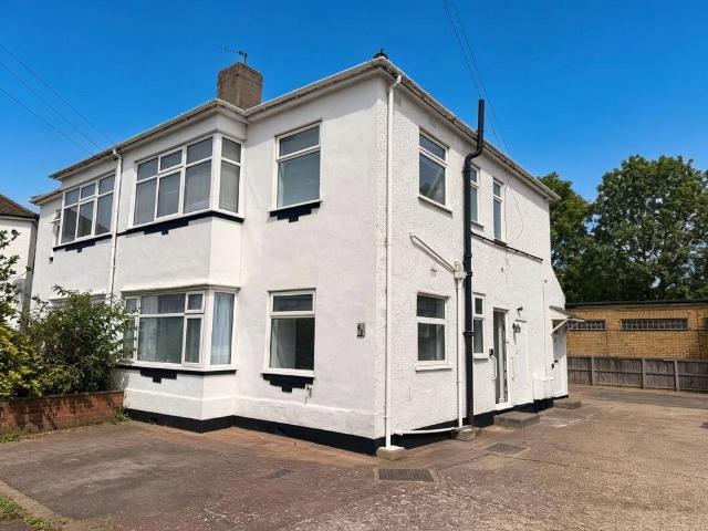 2 bedroom maisonette to rent