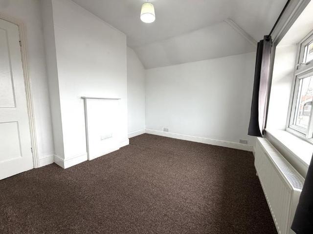 2 bedroom maisonette to rent