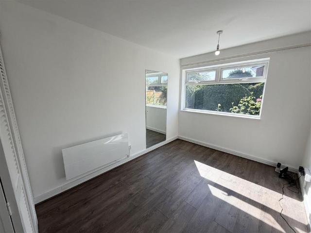 2 bedroom maisonette to rent