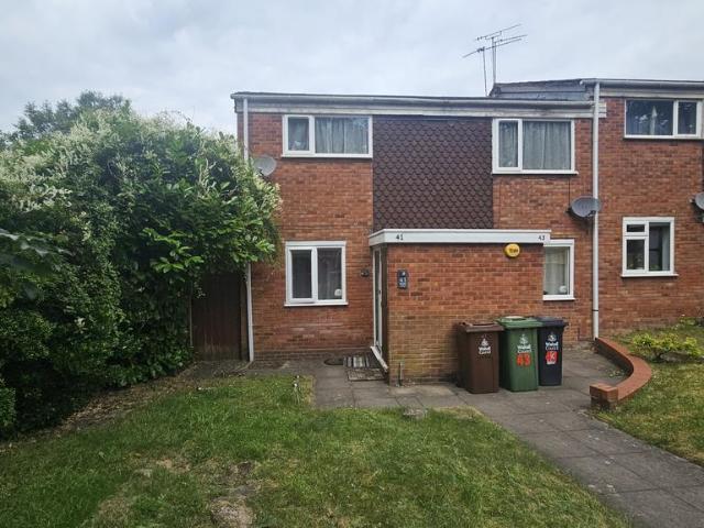 2 bedroom maisonette to rent