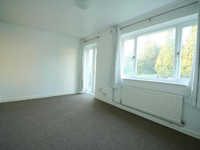 2 bedroom maisonette to rent