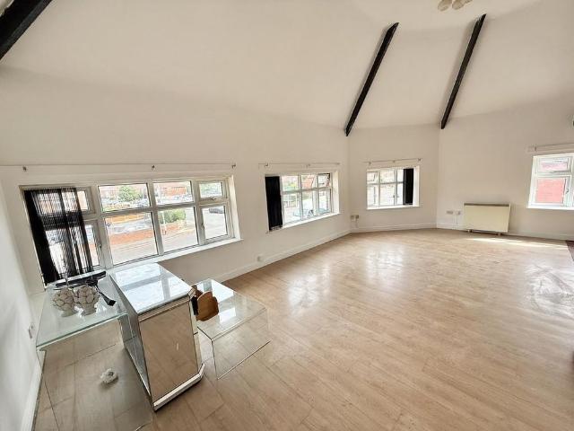 2 bedroom maisonette to rent