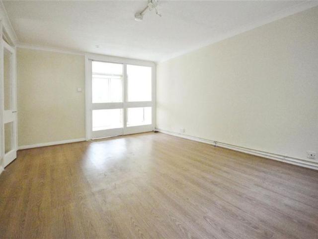 2 bedroom maisonette to rent