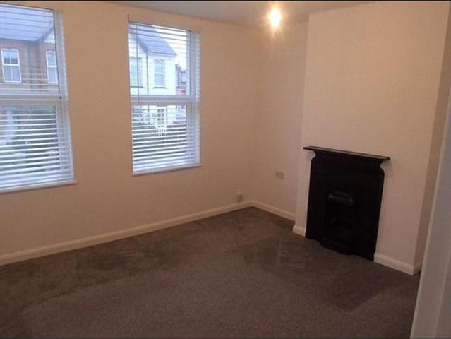 2 bedroom maisonette to rent