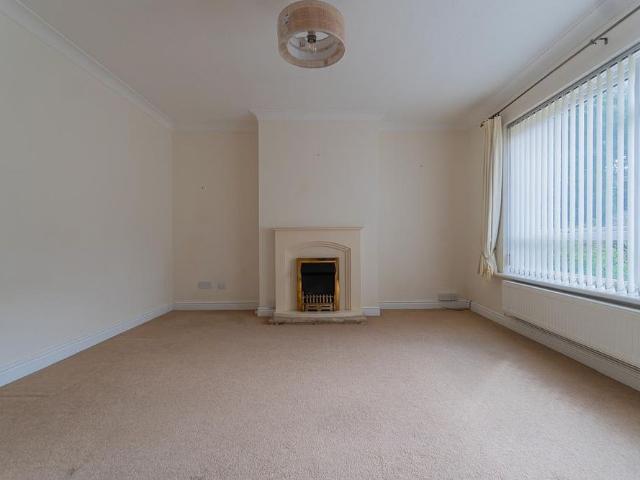 2 bedroom maisonette to rent