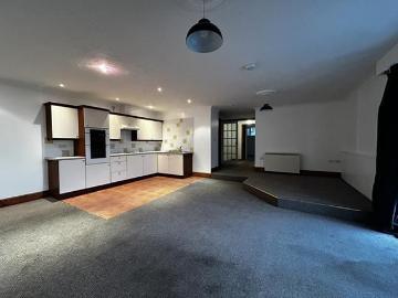 2 bedroom maisonette to rent