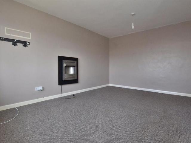 2 bedroom maisonette to rent
