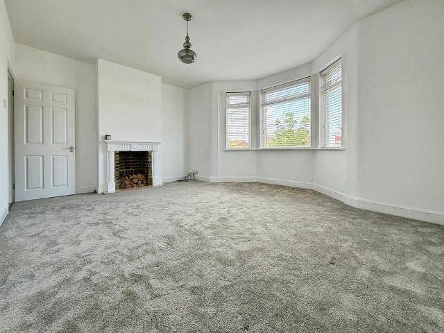 2 bedroom maisonette to rent