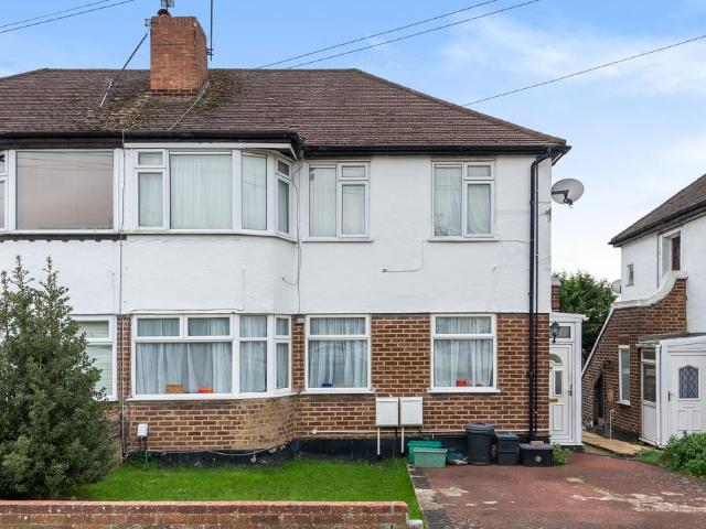 2 bedroom maisonette to rent