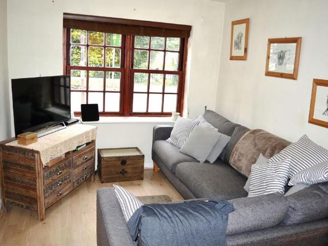 2 bedroom maisonette to rent