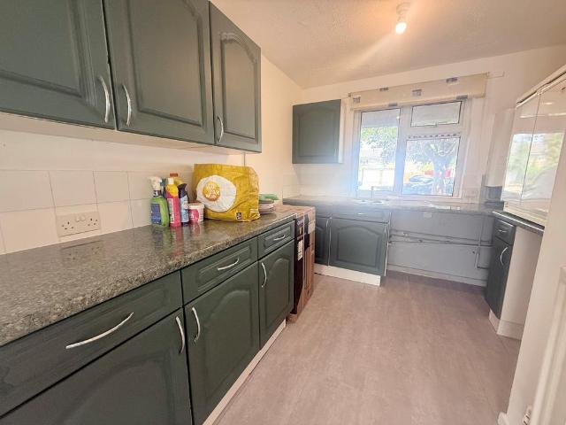 2 bedroom maisonette to rent
