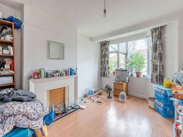2 bedroom maisonette to rent