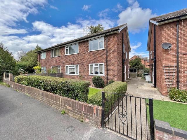 2 bedroom maisonette to rent
