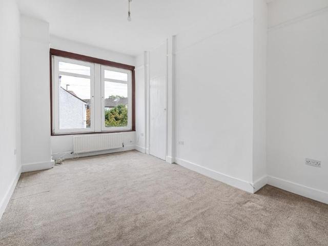2 bedroom maisonette to rent