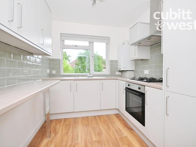 2 bedroom maisonette to rent