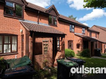2 bedroom maisonette to rent