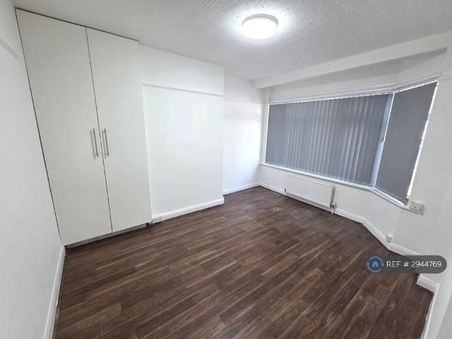 2 bedroom maisonette to rent