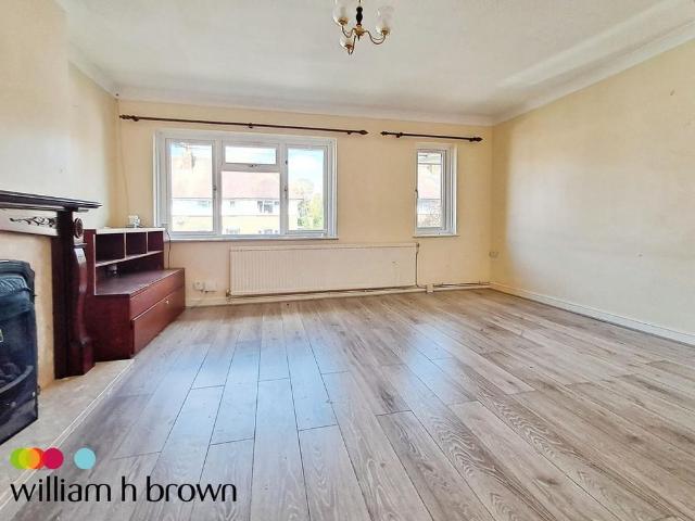 2 bedroom maisonette to rent